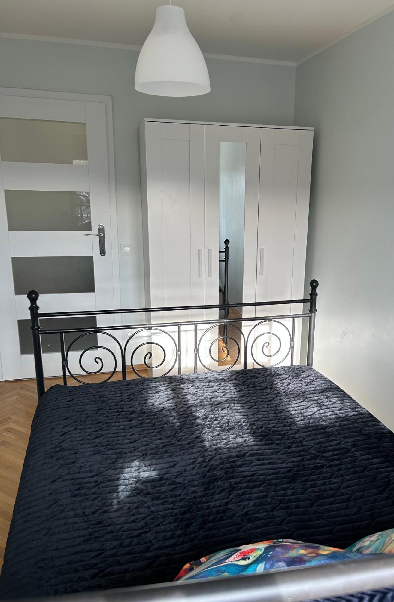 Apartment White Pearl